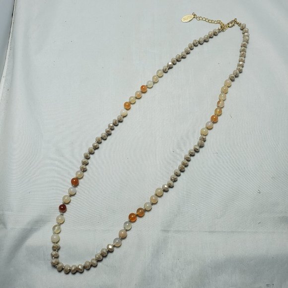 Ali khan  2pc neck set gold chain with horn shape & stones  necklace honey color - Picture 4 of 8